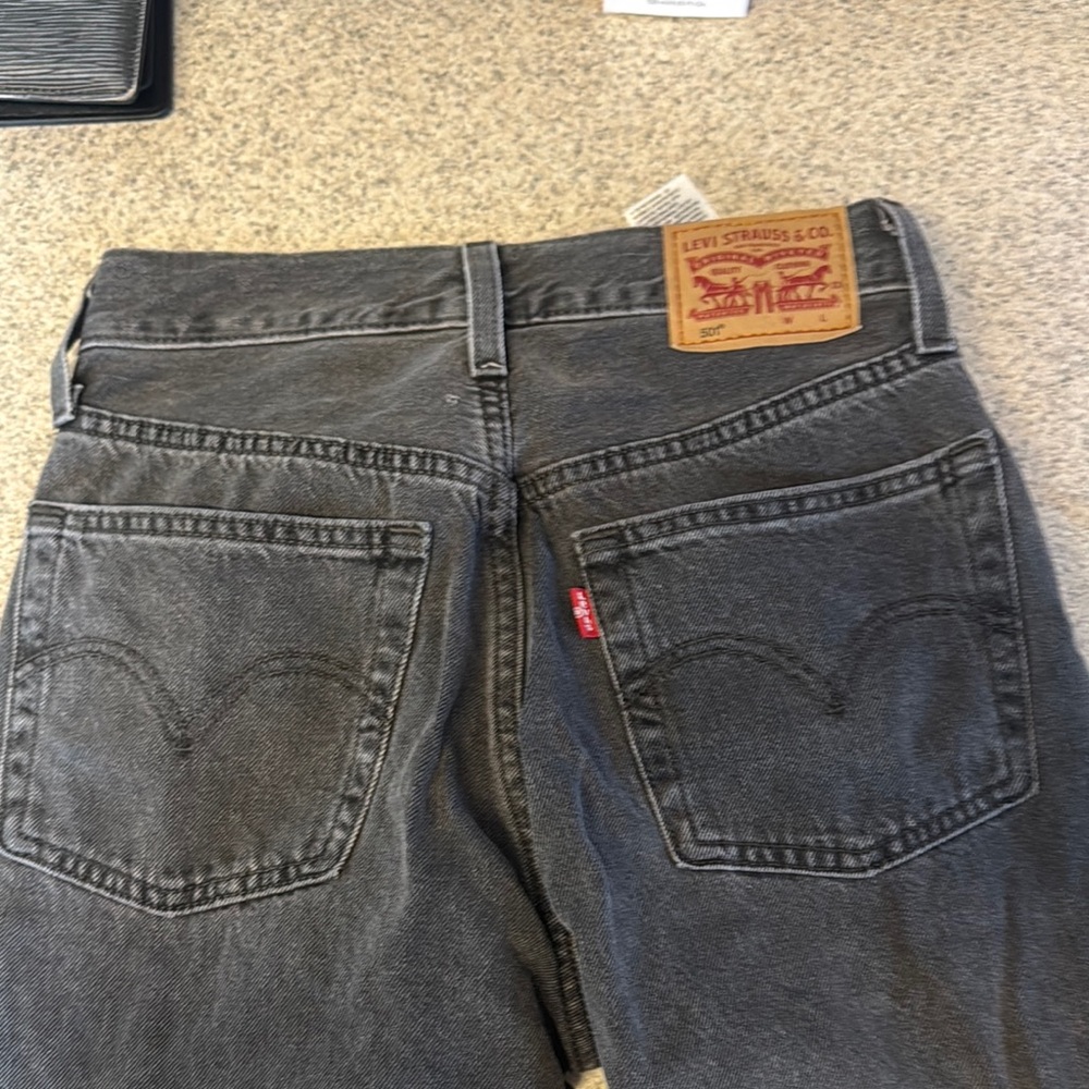Levi's woman's Gray Jeans